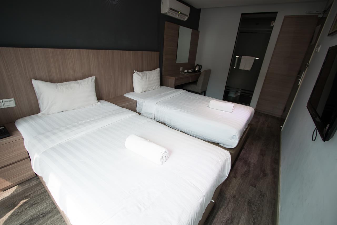 Hotel 99 Pusat Bandar Puchong Dış mekan fotoğraf