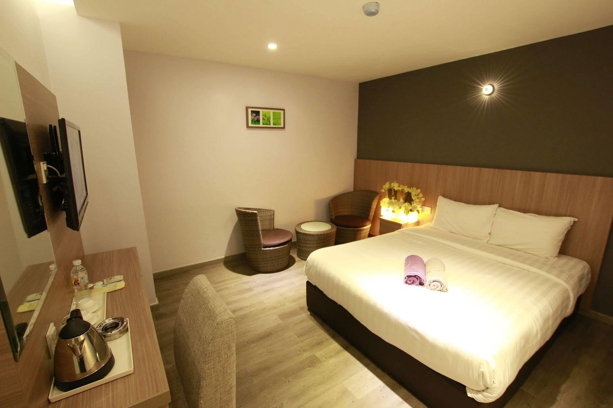 Hotel 99 Pusat Bandar Puchong Dış mekan fotoğraf