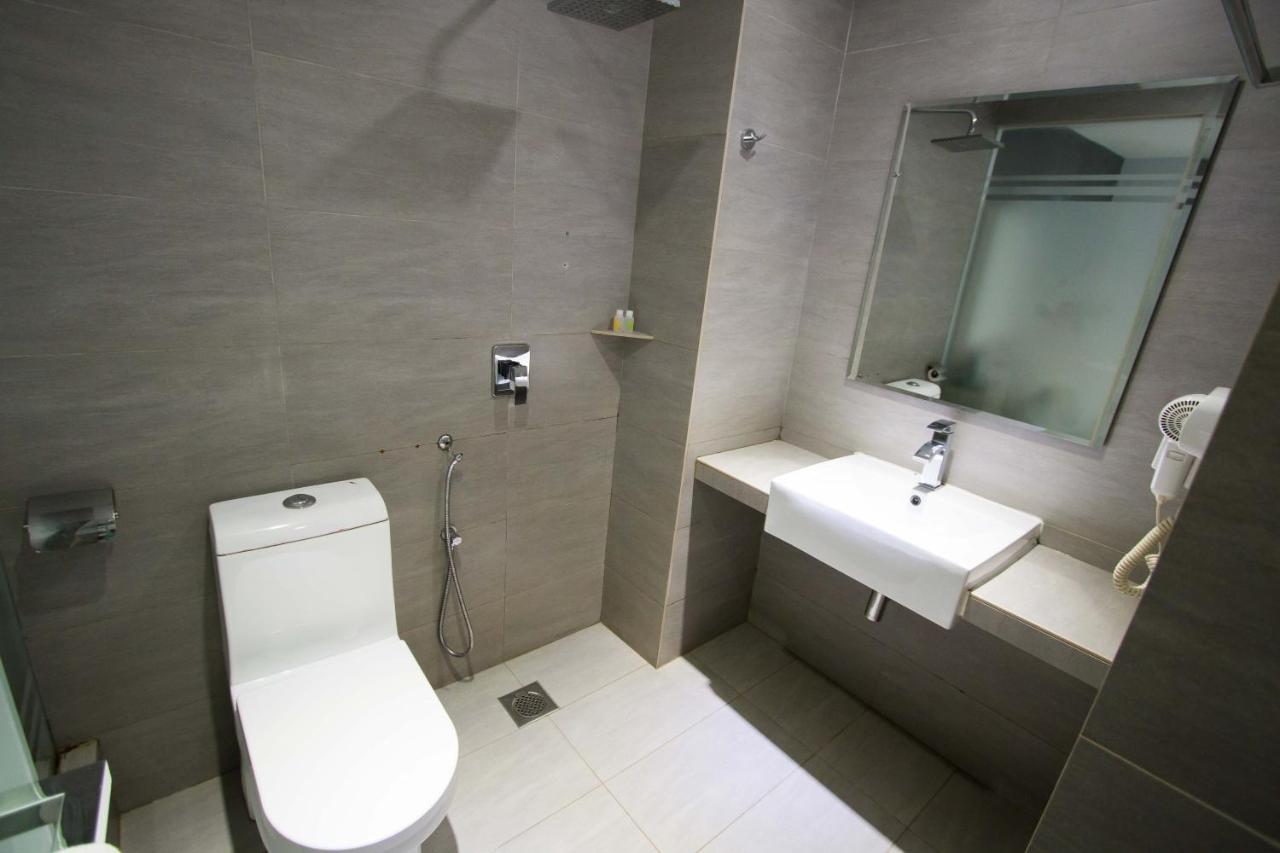 Hotel 99 Pusat Bandar Puchong Dış mekan fotoğraf