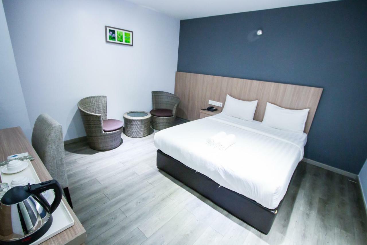 Hotel 99 Pusat Bandar Puchong Dış mekan fotoğraf